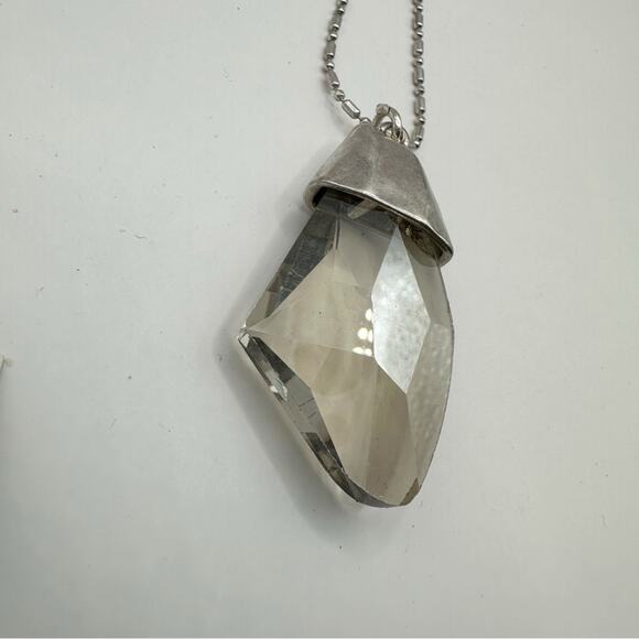 NWT Chico’s Smoky Grey Pendant Slver Tone Chain Long Necklace - Picture 2 of 7